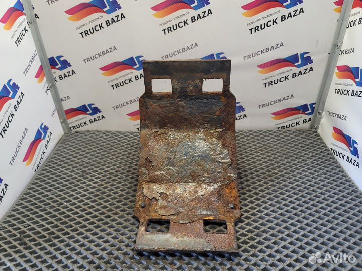 Кронштейн ресивера Volvo FH