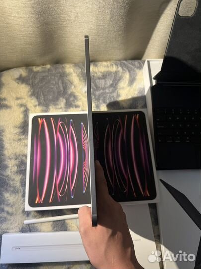 iPad Pro 12.9 2022 M2 1TB SIM+Keyboard+Pencil 2