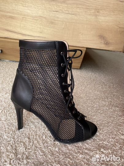 Каблуки high heels