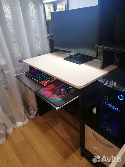 Компьютерный стол бу