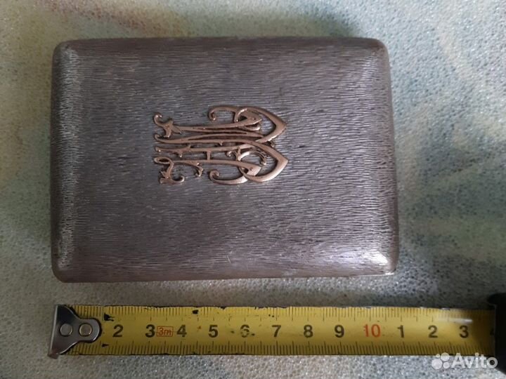 Портсигар серебряный с золотым вензелем. Царизм