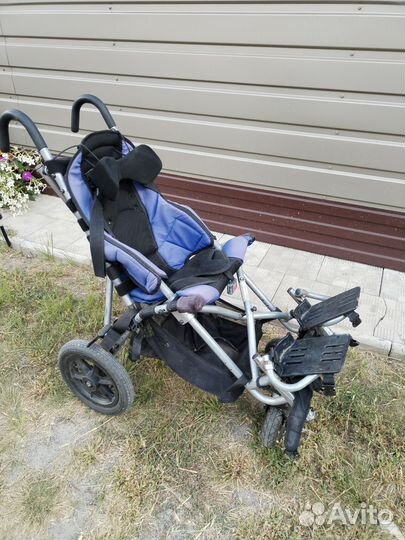 Детская инвалидная прогулочная коляска