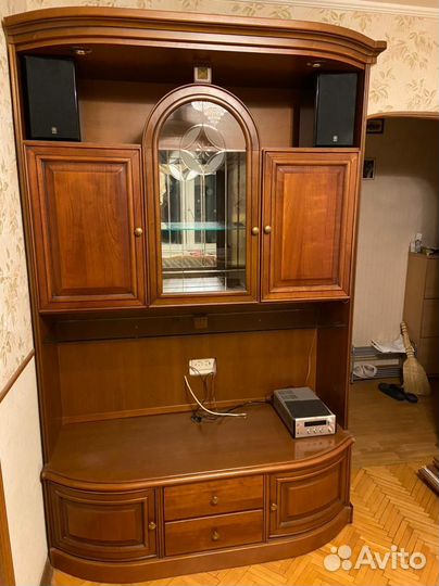 Буфеты и серванты