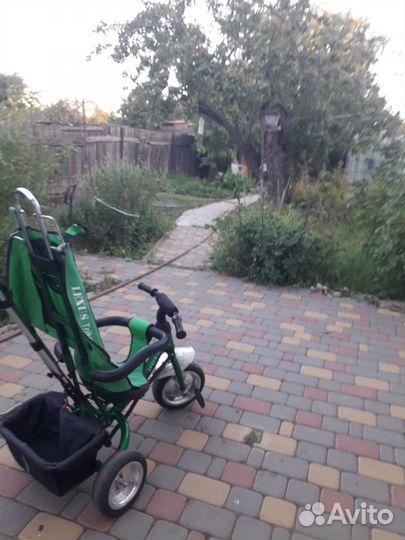 Трёхколёсный велосипед