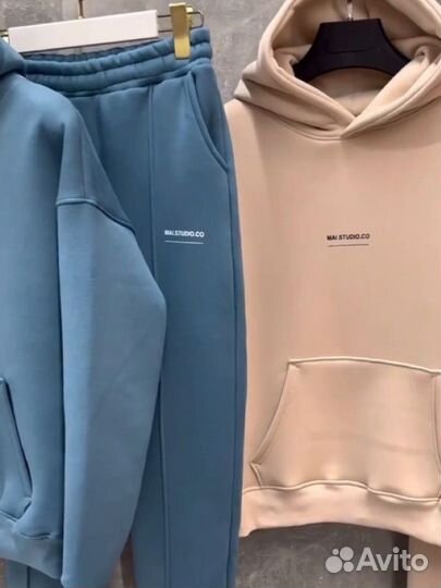 Спортивный костюм утепленный женский