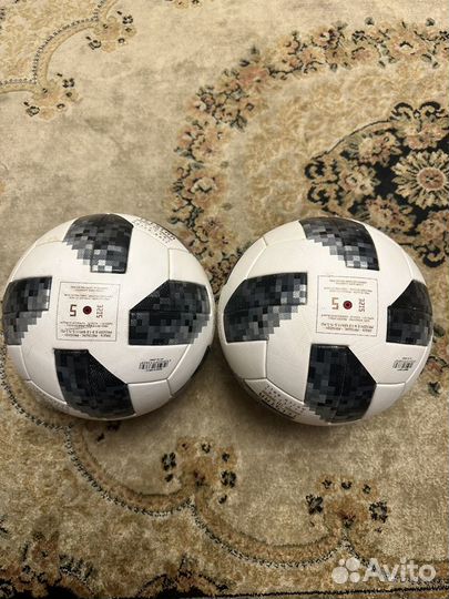 Футбольный мяч telstar