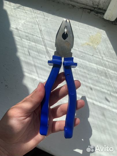 Плоскогубцы