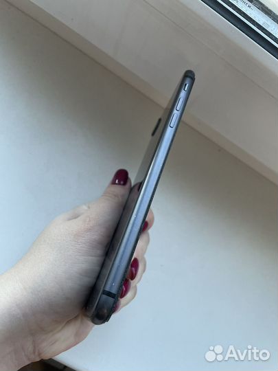 iPhone 8 Plus, 64 ГБ