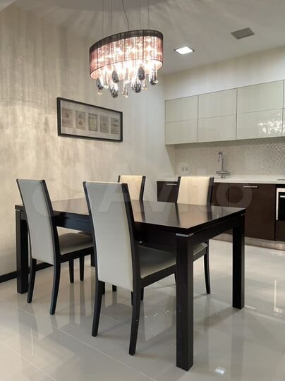 4-к. квартира, 104,8 м², 4/6 эт.