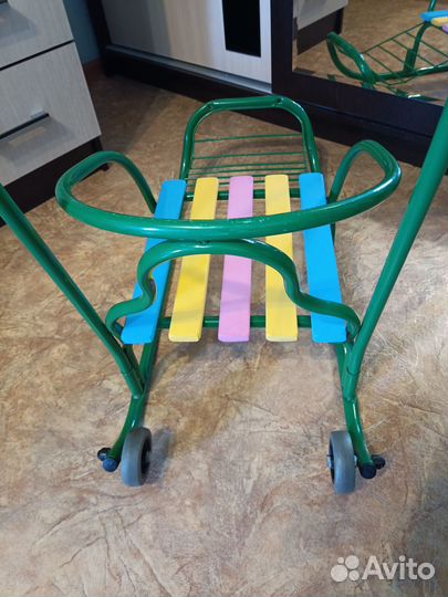 Детские санки на колесах