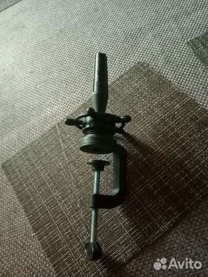 Кронштейн для маникена головы