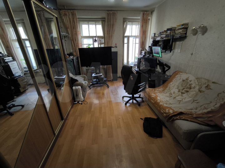 Комната 20 м² в 4-к., 3/6 эт.