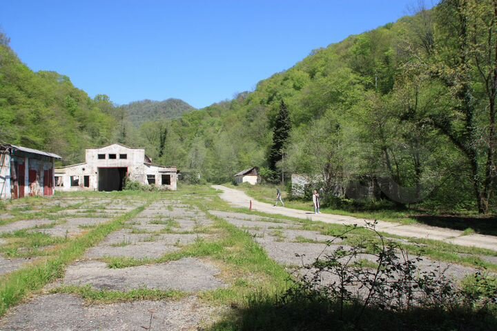 Свободного назначения, 1524 м²здания,1,5 га зем.у