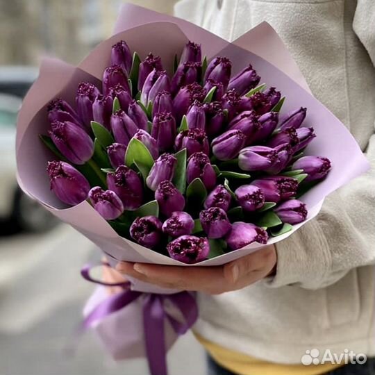 Букет фиолетовых тюльпанов 51 шт. к 8 марта Москва