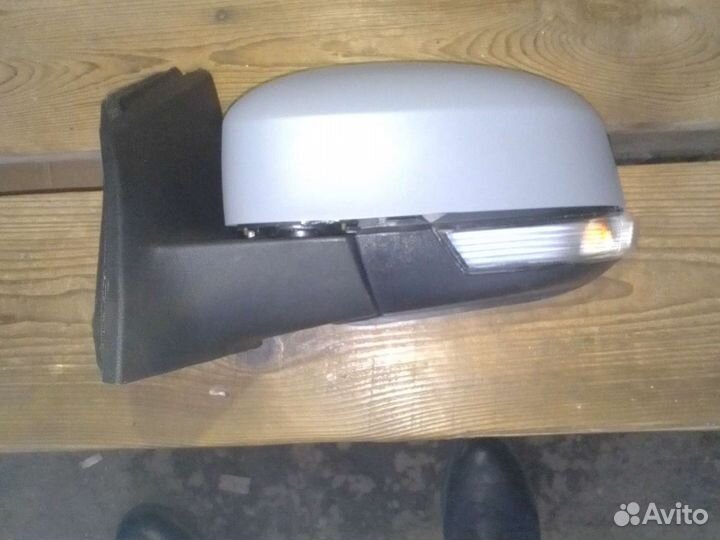 Зеркало боковое 1733338 Форд Фокус 3