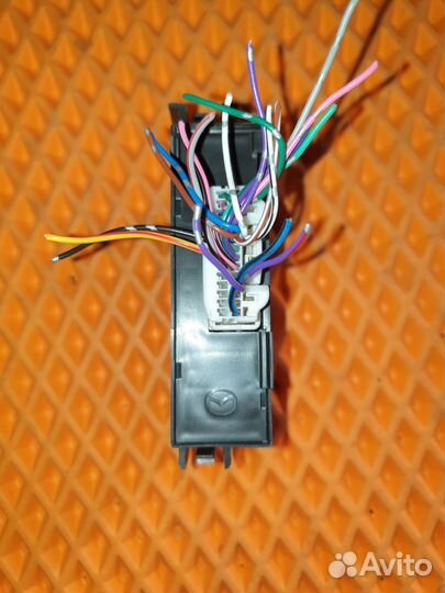 Блок управления центральным замком Mazda 6