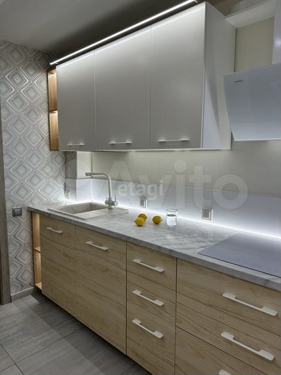 2-к. квартира, 55,3 м², 12/17 эт.