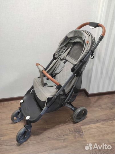 Прогулочная коляска yoya plus max