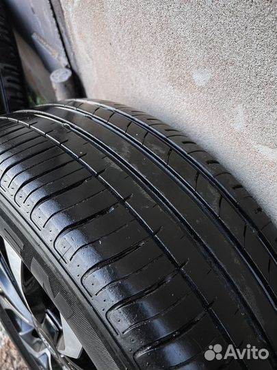 R18 Nexen N Fera RU1 235/60, PCD 5x114.3 DIA 67.1