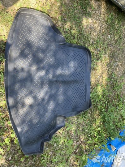 Коврик в машину