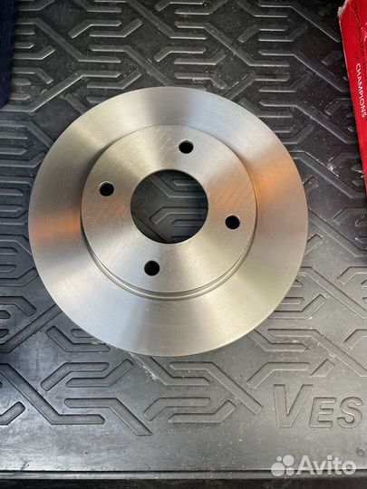 Тормозные диски Nissan Tiida