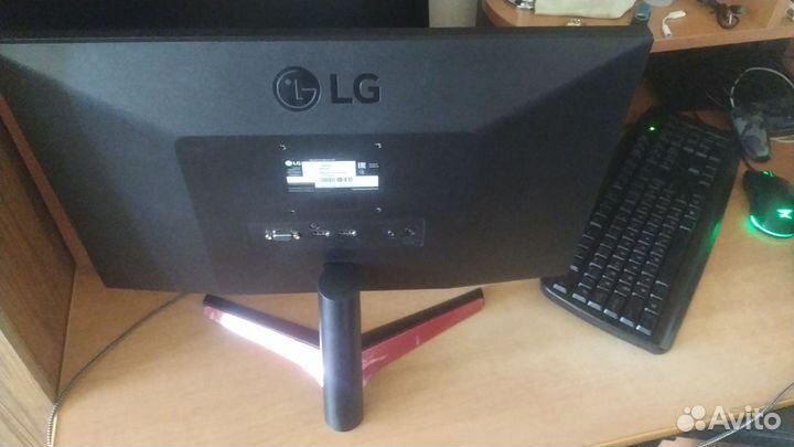 Монитор LG 22mk600m