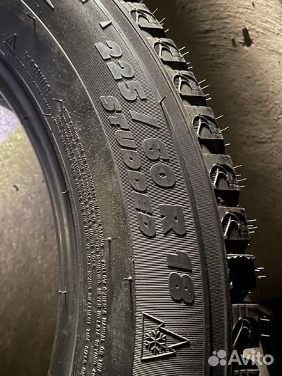 Michelin Latitude X-Ice North 2 + 225/60 R18