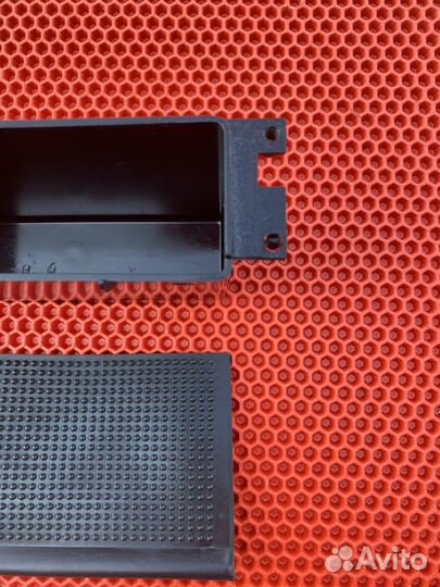 Кармашек центральной консоли mitsubishi carisma