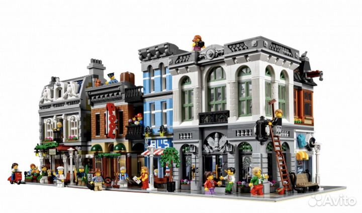 Конструктор 2100 Банк Lego 10251