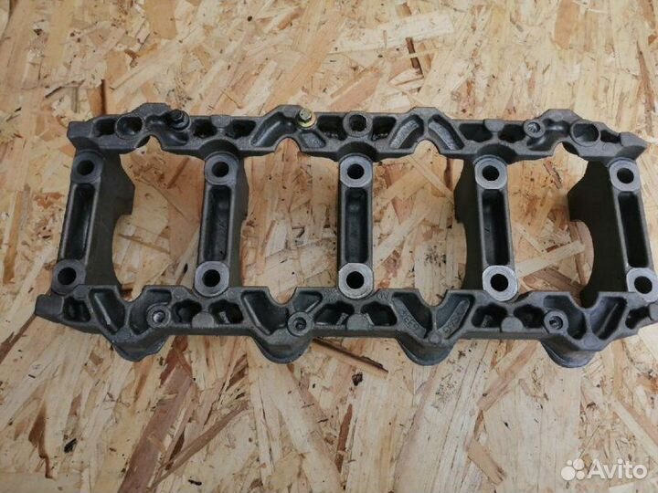 Крышка коленвала Ford Fiesta fxja 2006