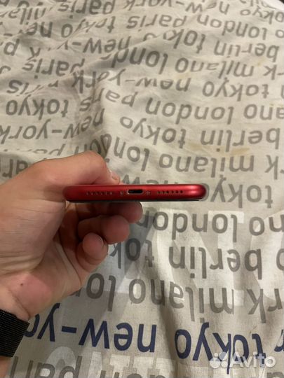 Телефон iPhone 11