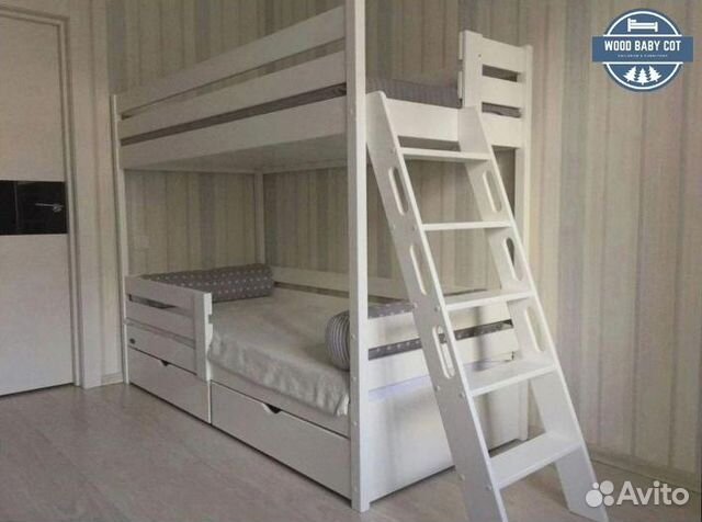 Кровать двухъярусная, массив сосны