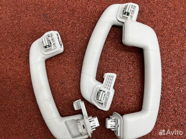 Ручка потолка Skoda Kodiaq NS7 2016-2021 1.4 czda