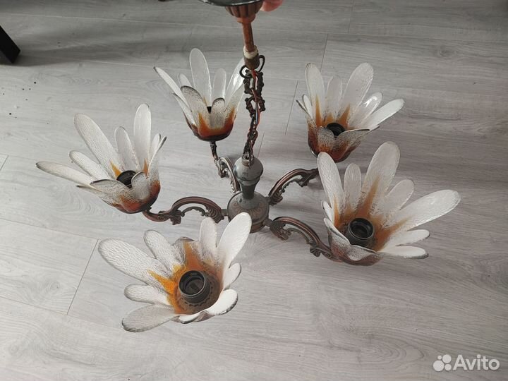 Люстра потолочная