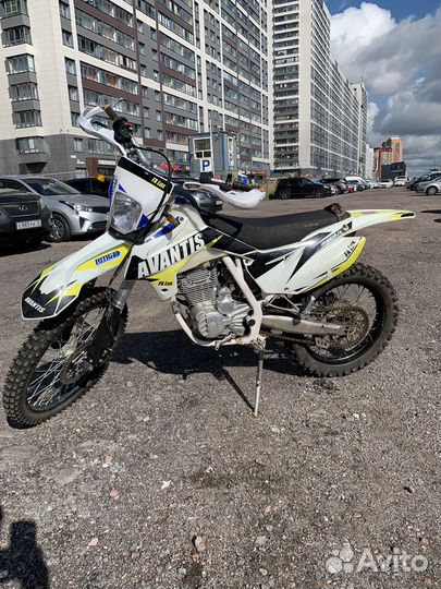 Мотоцикл Avantis fx 250 lux