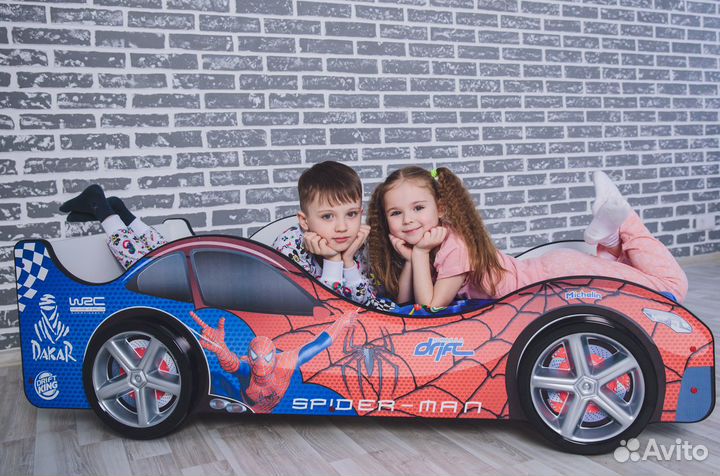 Кровать машина