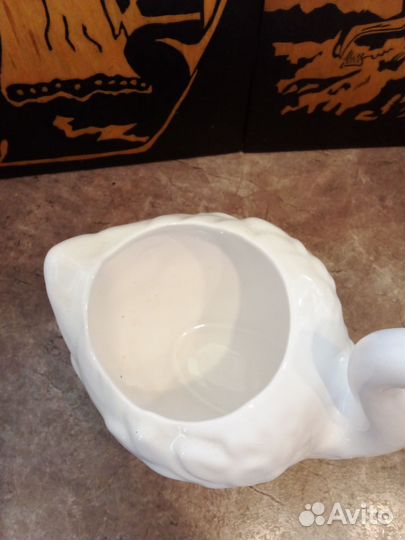 Фарфоровая статуэтка Лебедь, ваза