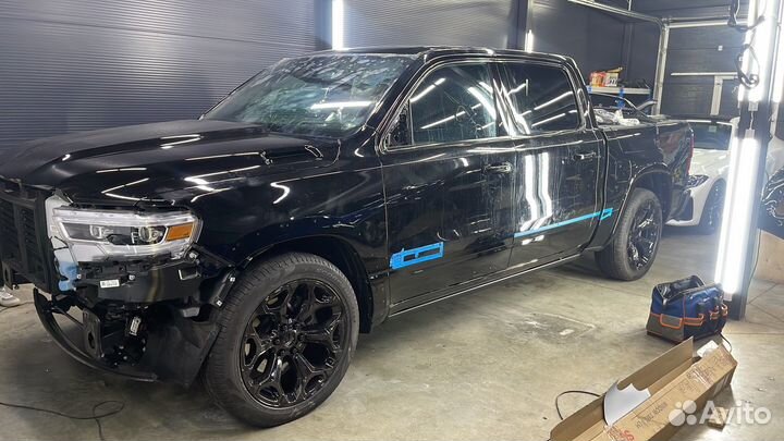 Оклейка авто пленкой