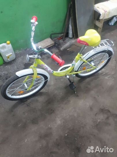 Stels пилот 200