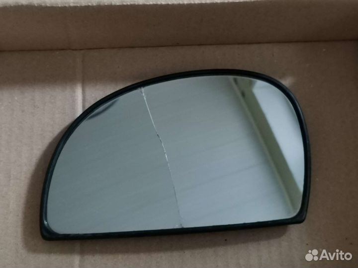 Зеркальный элемент хендэ акцент левый