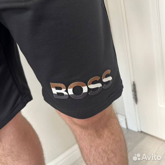 Костюм мужской шорты и футболка Hugo boss