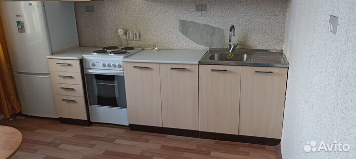 Продам кухонный гарнитур бу