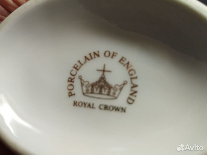 Ваза (конфетница) выполненная в виде корзины