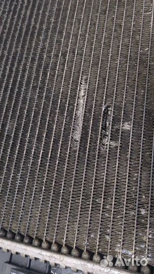 Радиатор охлаждения двигателя Volvo XC70, 2002