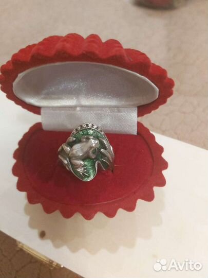 Серебряное кольцо