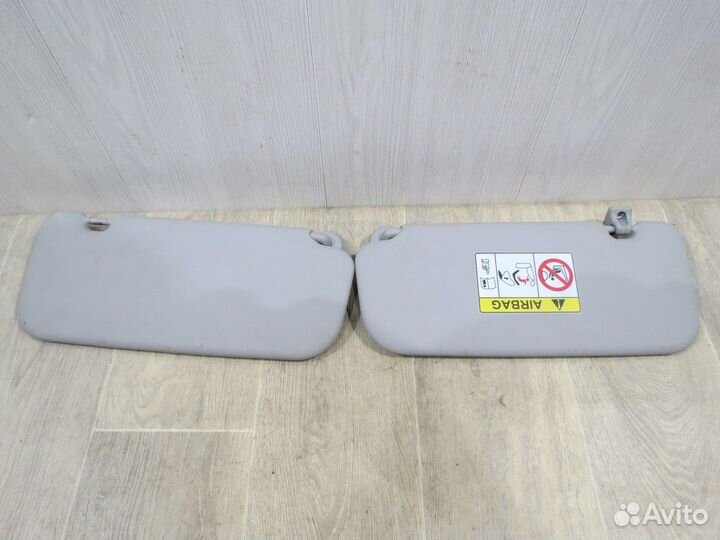 Козырек солнцезащитный правый Hyundai Solaris 2