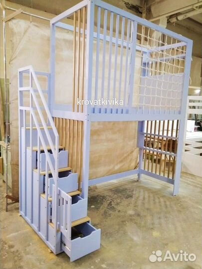 Детская кровать чердак домик из массива