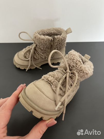 Ботинки сапожки угги Zara 25