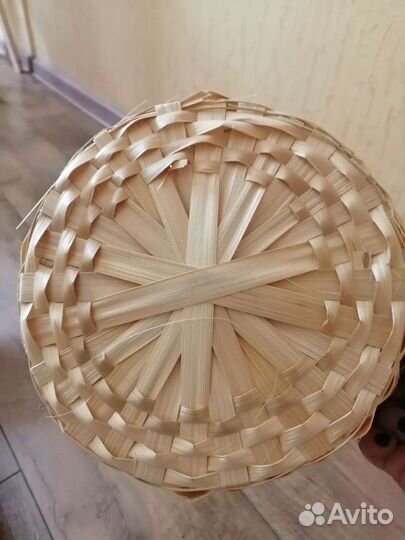 Корзина плетеная для подарков