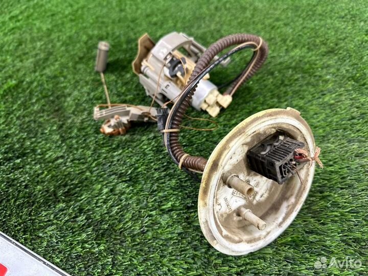 Топливный насос Bmw 7 E66 N62B44 2002